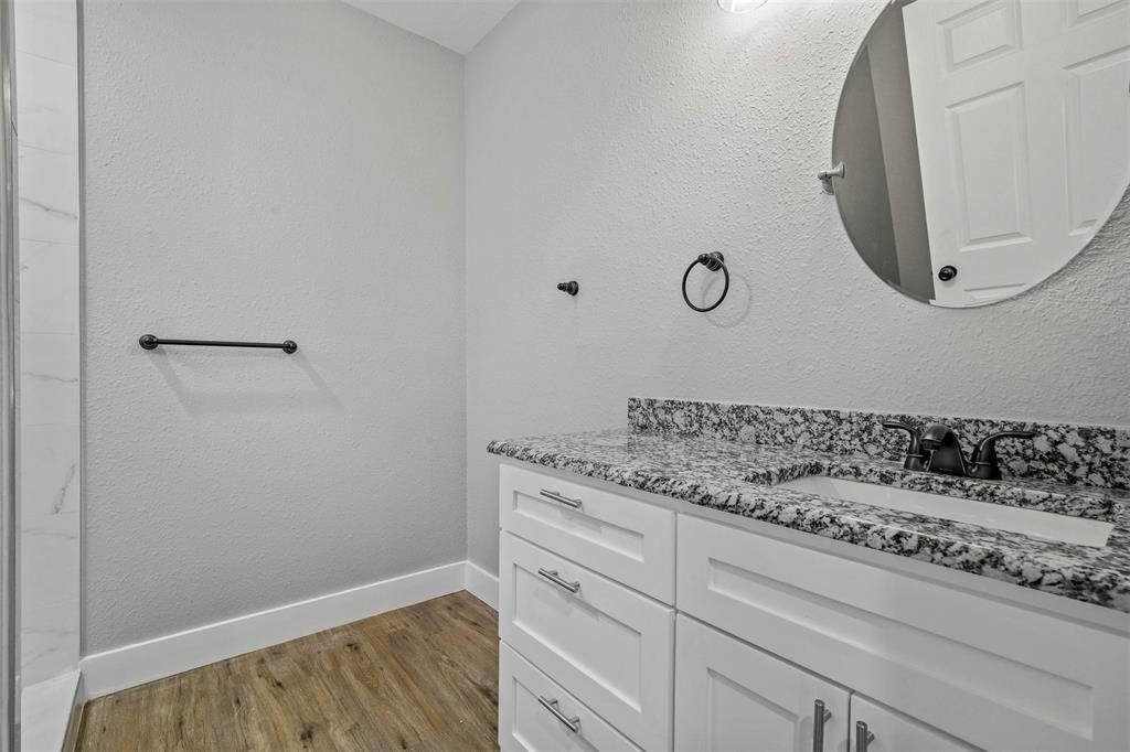 516 E Heron Street - Photo 12