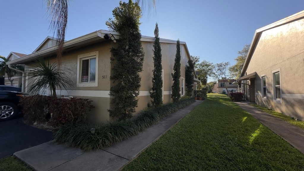 5811 Nw 57th Avenue - Photo 1