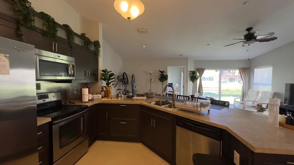 5811 Nw 57th Avenue - Photo 7
