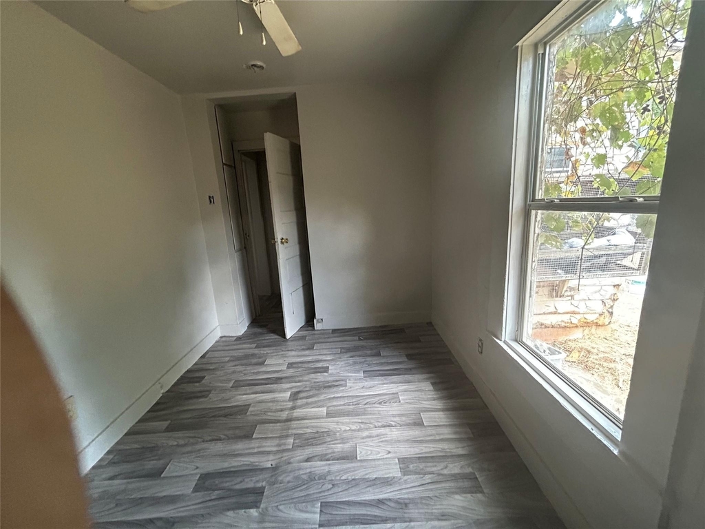 218 8th Street - Photo 1