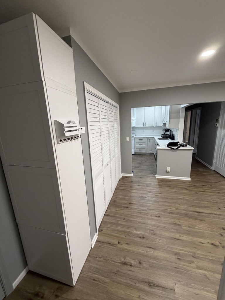 2210 Ne 67th Street - Photo 2