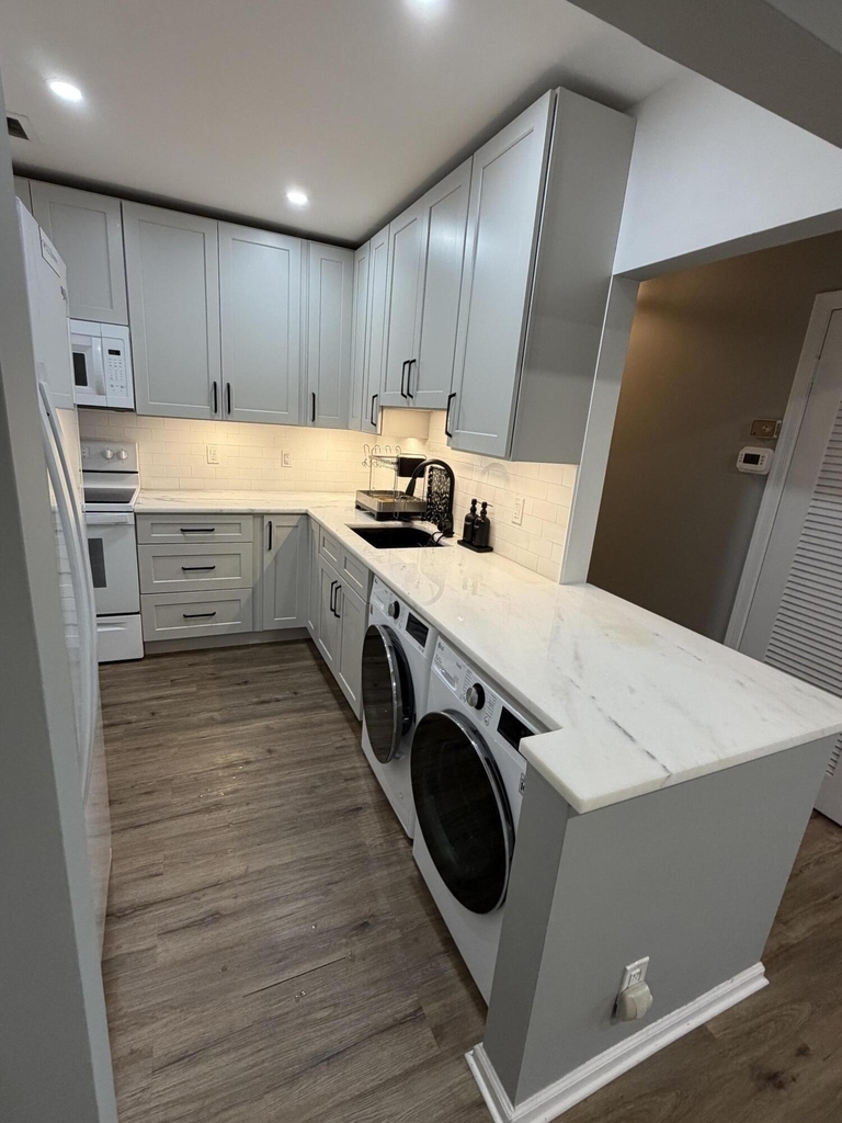 2210 Ne 67th Street - Photo 16