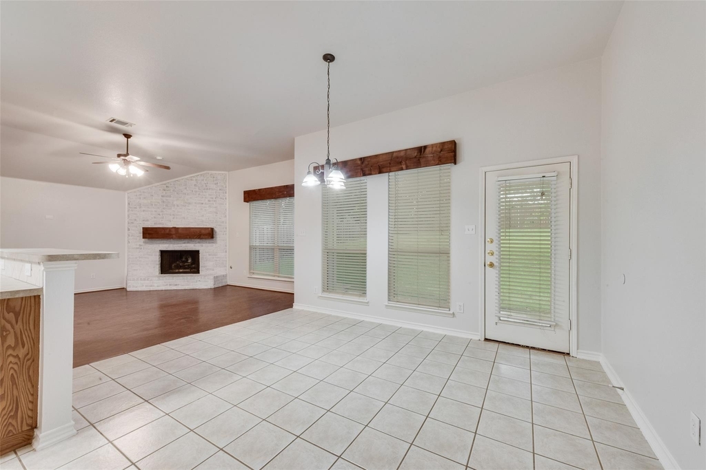 2760 Beacon Hill Drive - Photo 13