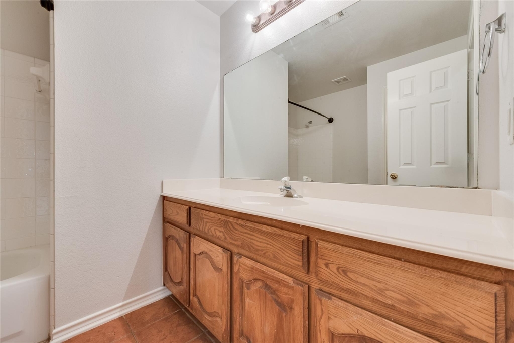 2760 Beacon Hill Drive - Photo 22
