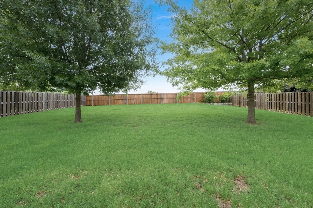 2760 Beacon Hill Drive - Photo 27