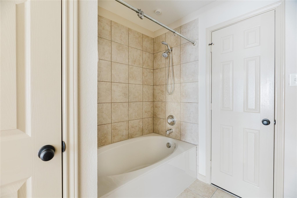 12604 Bay Avenue - Photo 19
