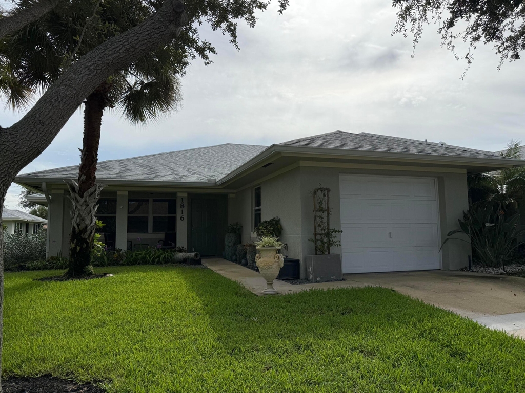 1816 E Royal Tern Lane - Photo 1