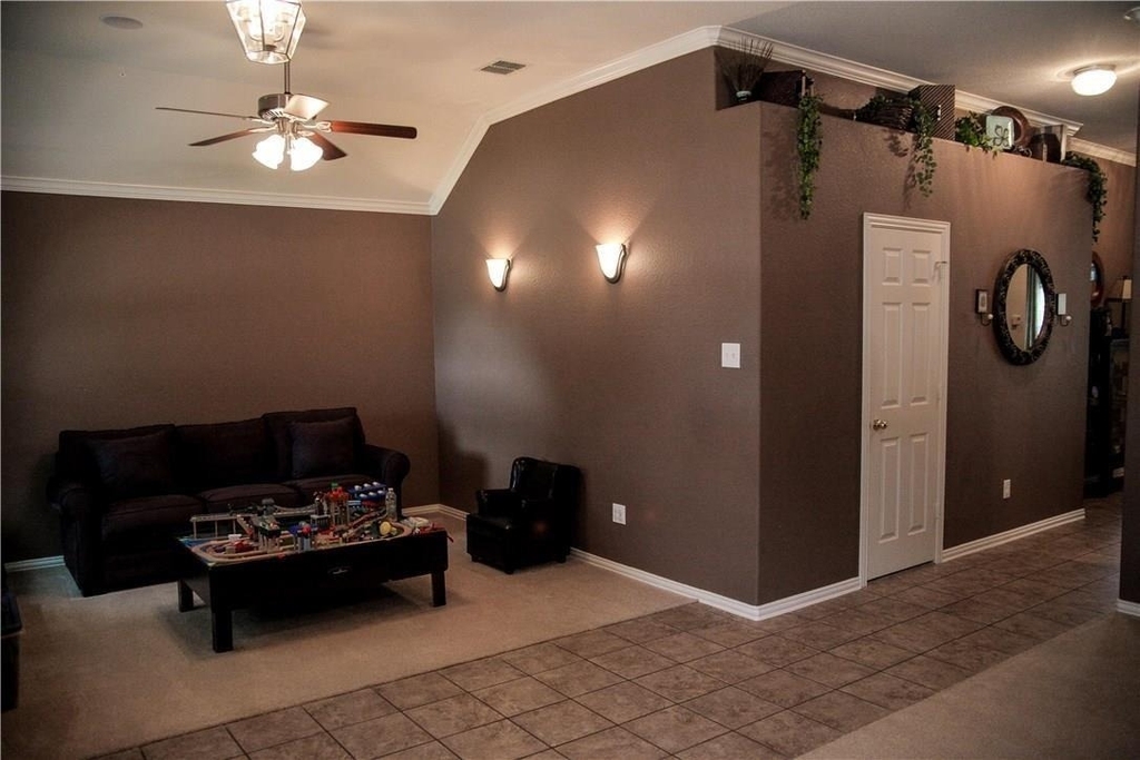 2604 Trinity Terrace - Photo 6