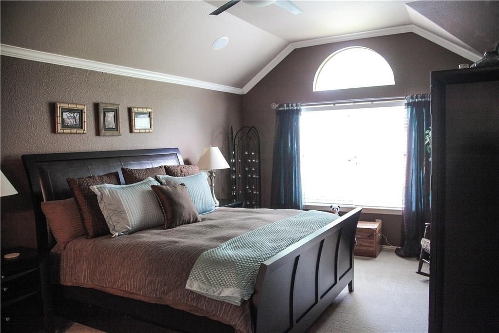 2604 Trinity Terrace - Photo 12