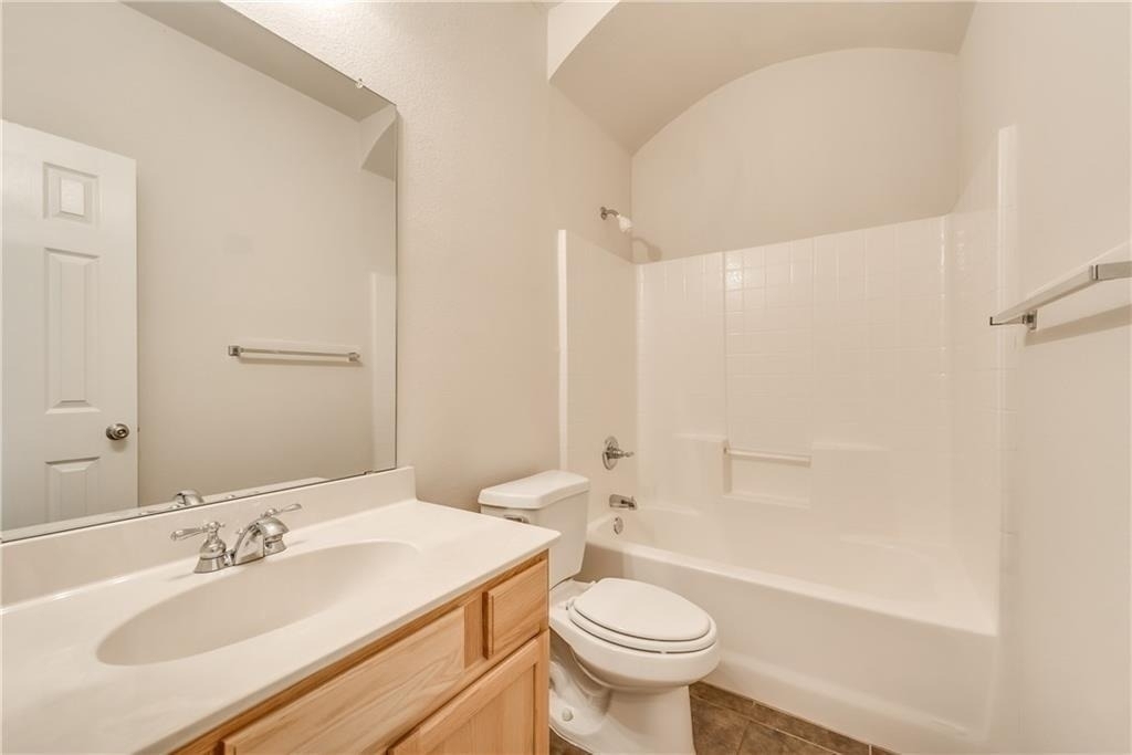5601 Millers Creek Drive - Photo 15