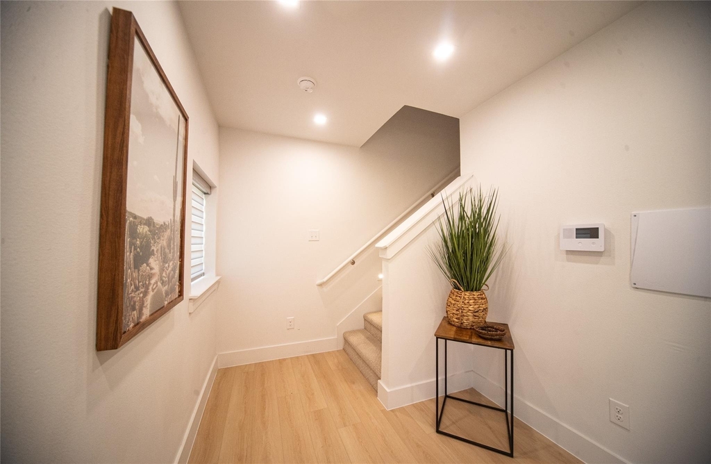 2804 Weisenberger Street - Photo 3