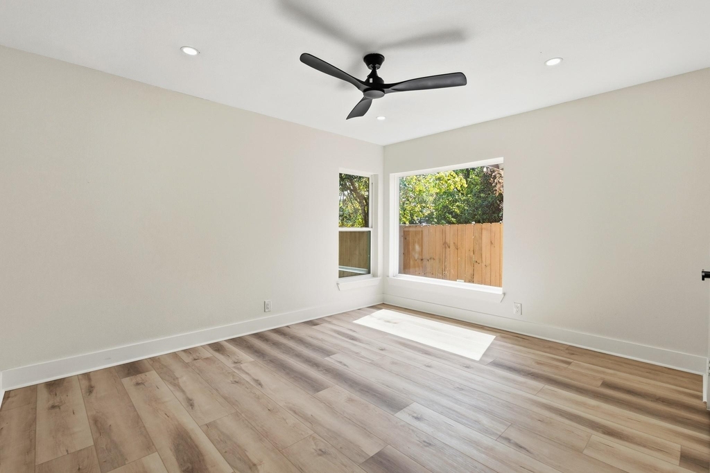 621 Truman Street - Photo 15