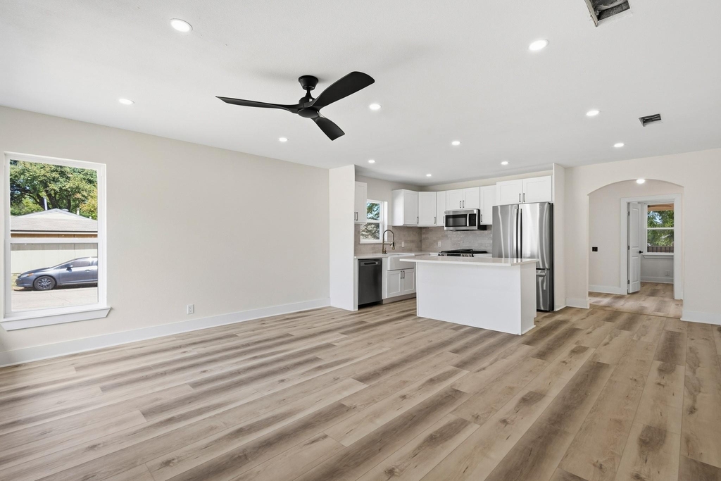 621 Truman Street - Photo 4