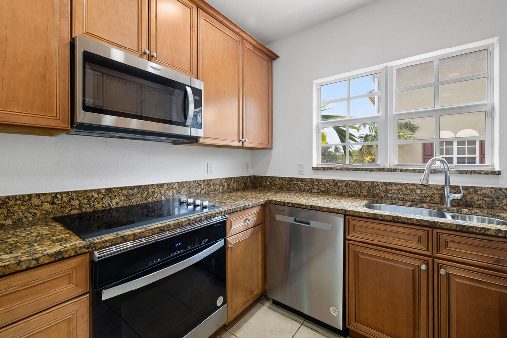 601 S Federal Highway - Photo 12