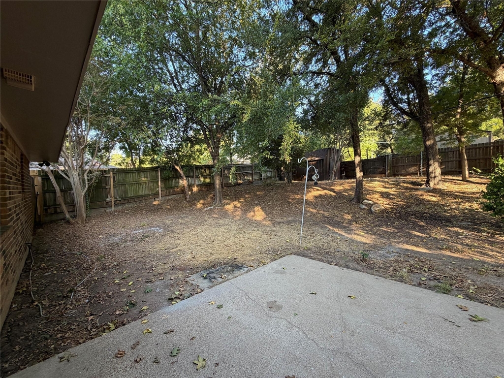 6203 Circo Drive - Photo 28