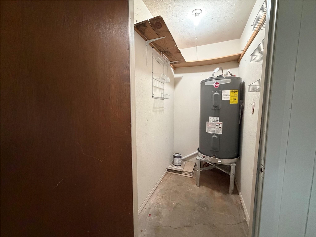 6203 Circo Drive - Photo 38