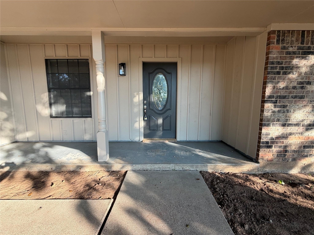 6203 Circo Drive - Photo 1