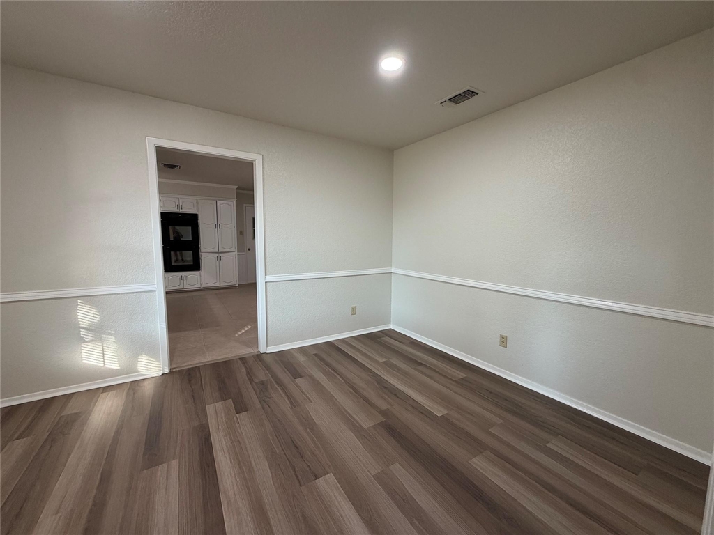 6203 Circo Drive - Photo 4