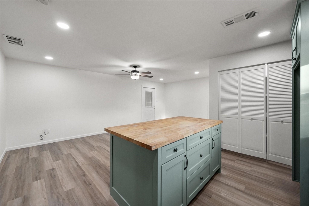 3514 Kings Circle - Photo 17