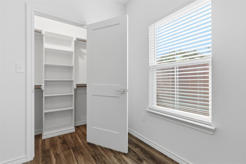 5718 Barkridge Drive - Photo 17