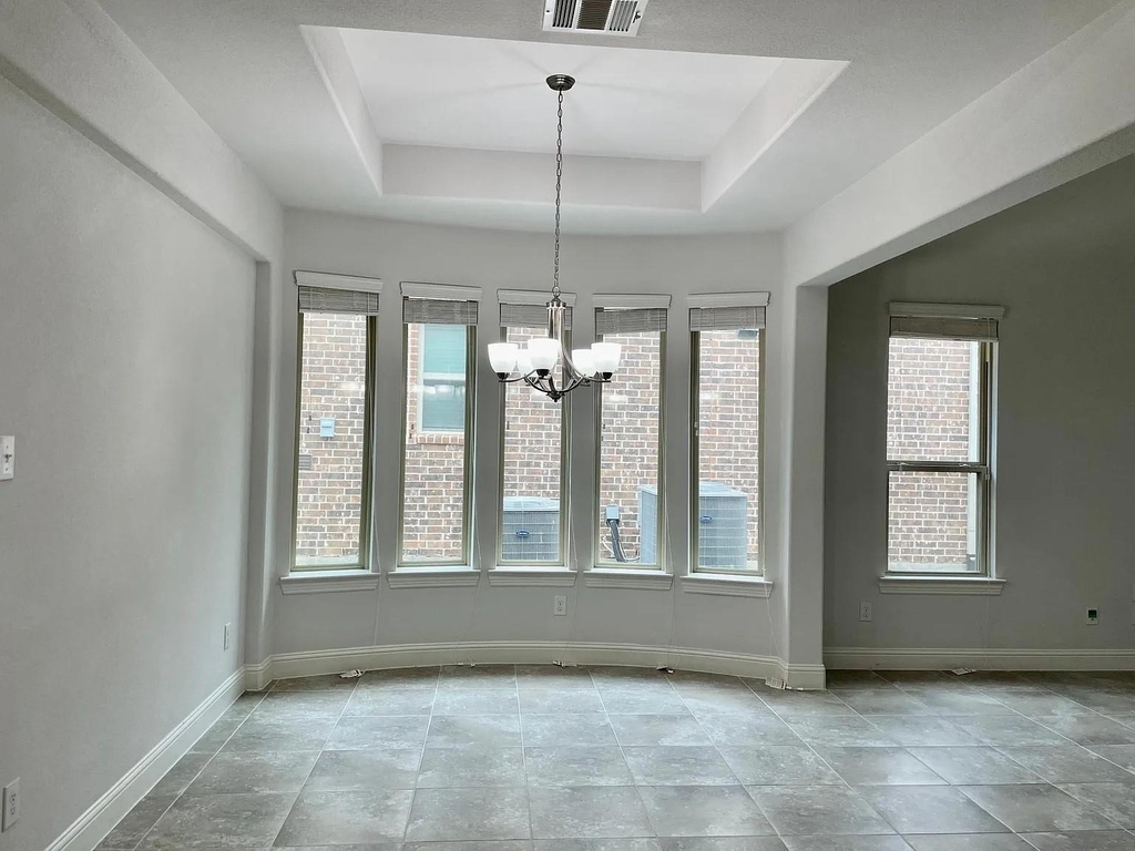 10705 Galveston Place - Photo 7