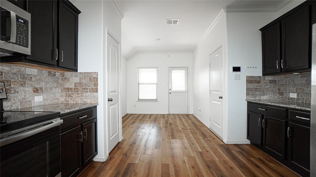 3017 Cassinia Parkway - Photo 6