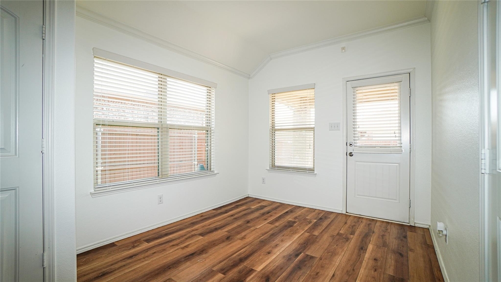 3017 Cassinia Parkway - Photo 7