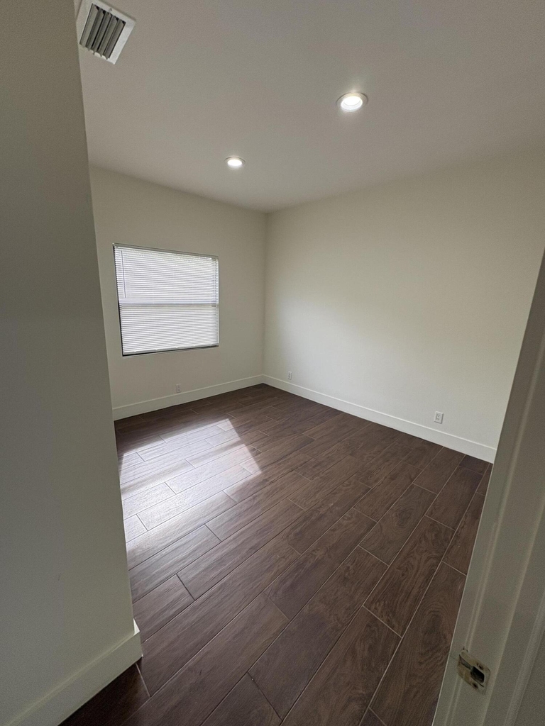 445 Maddock Street - Photo 7
