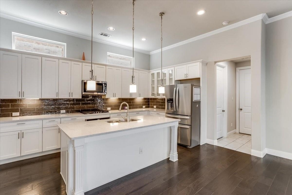 17553 Sequoia - Photo 4