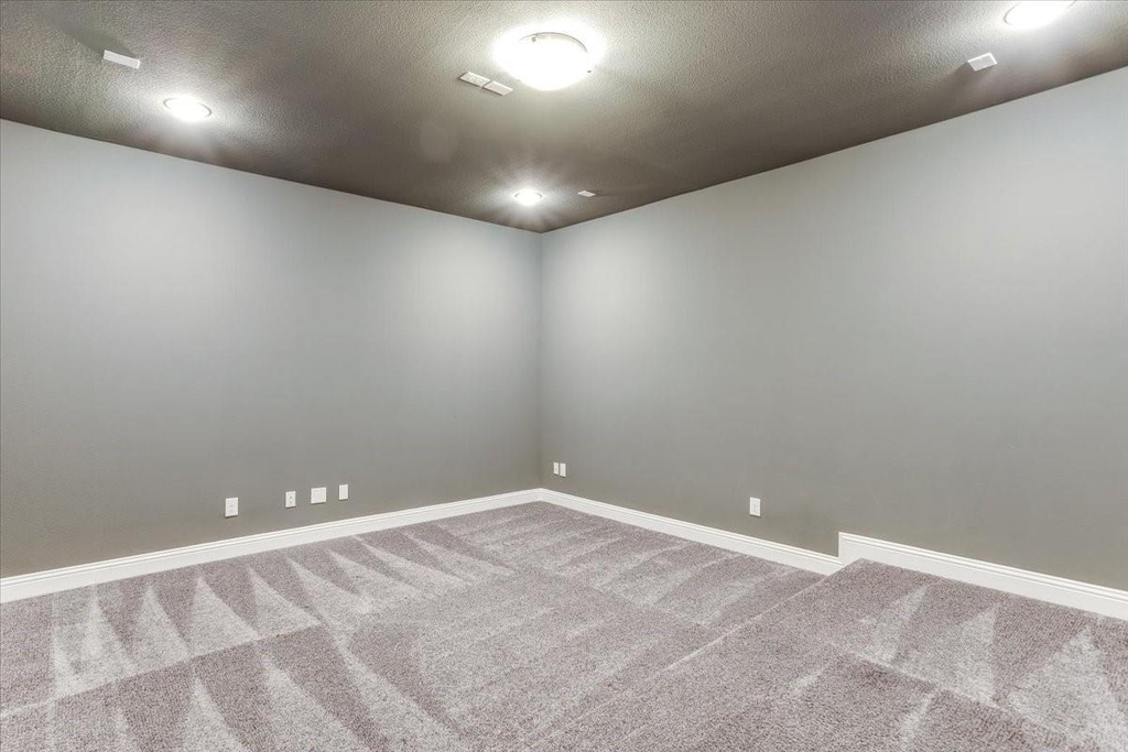 17553 Sequoia - Photo 16