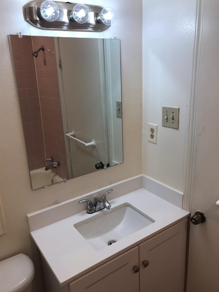 508 W 5th Street - Photo 13