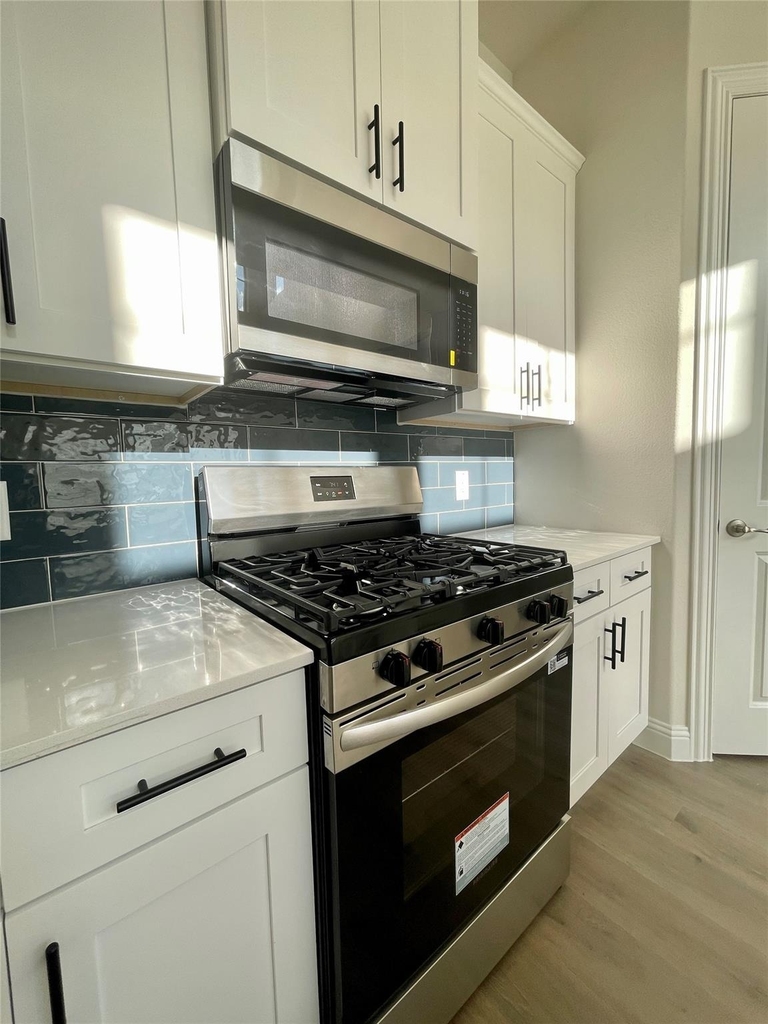 8909 Shoppers Lane - Photo 3