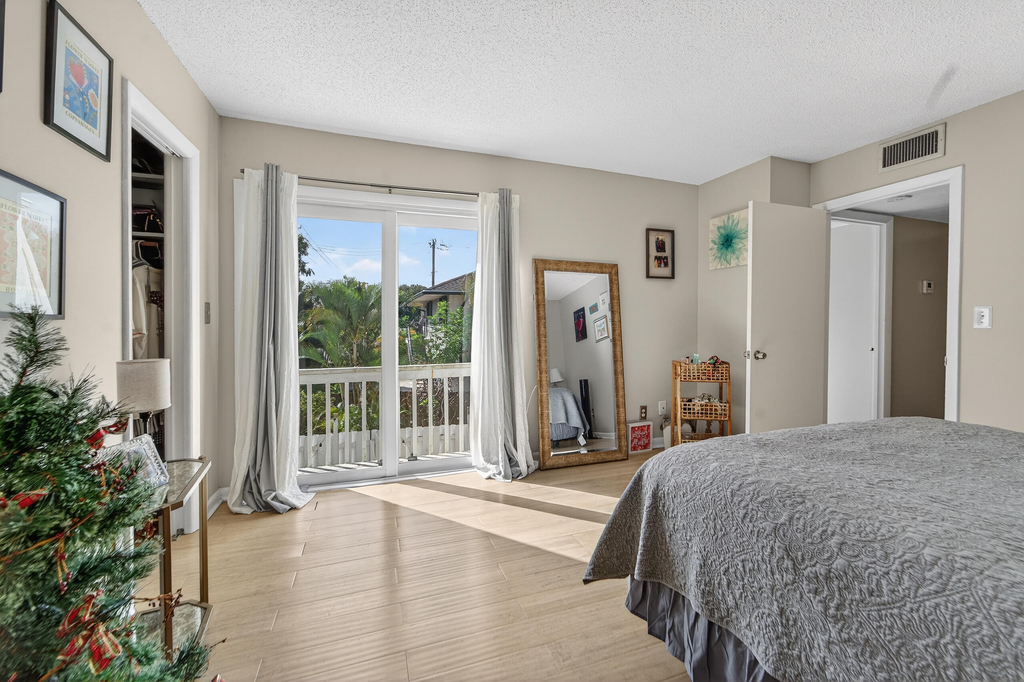 141 E Riverside Drive - Photo 19