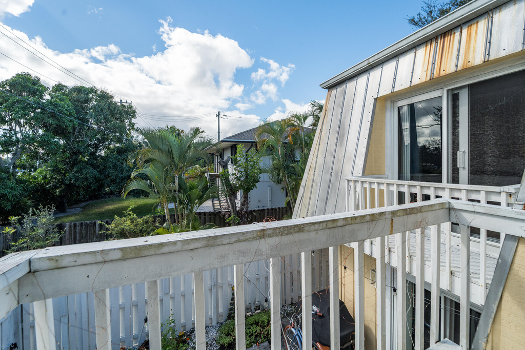 141 E Riverside Drive - Photo 28