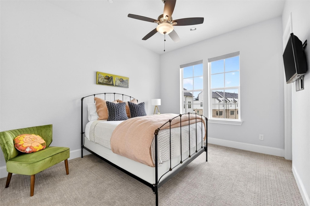 610 Dalton Lane - Photo 16