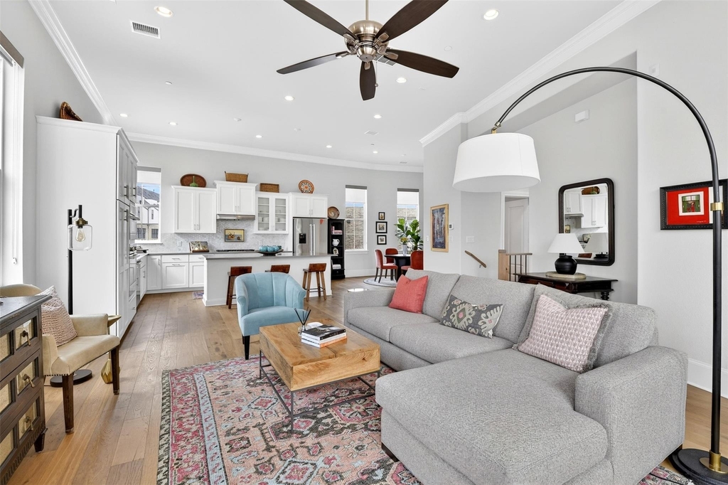 610 Dalton Lane - Photo 6
