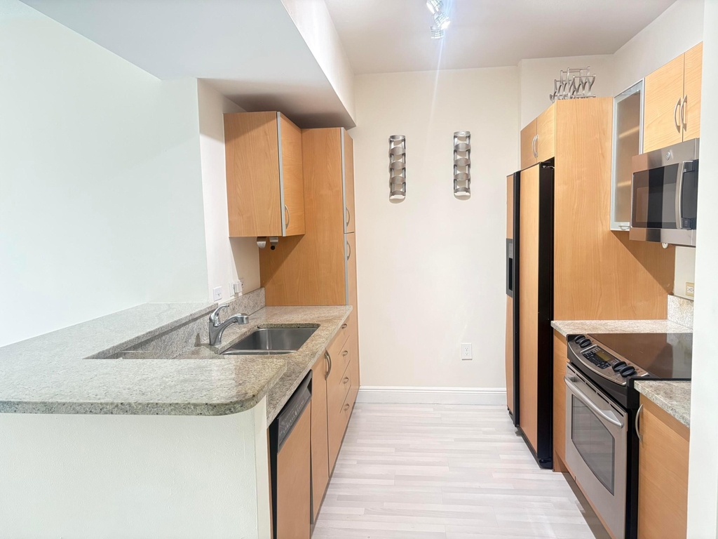 2775 Ne 187th Street - Photo 0