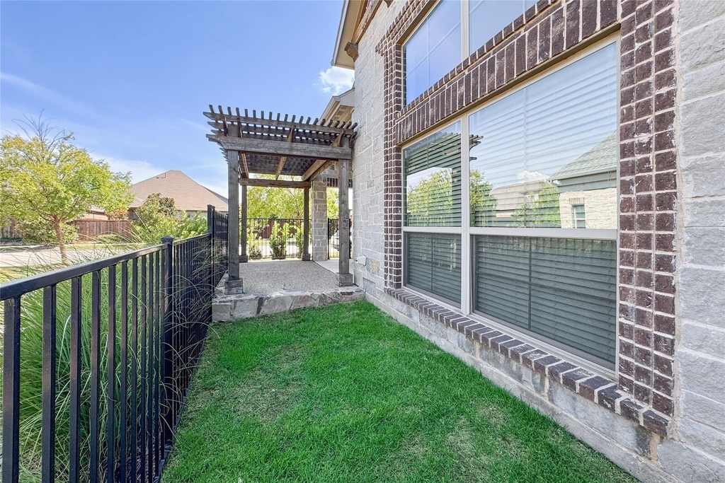 915 Birds Fort Trail - Photo 14
