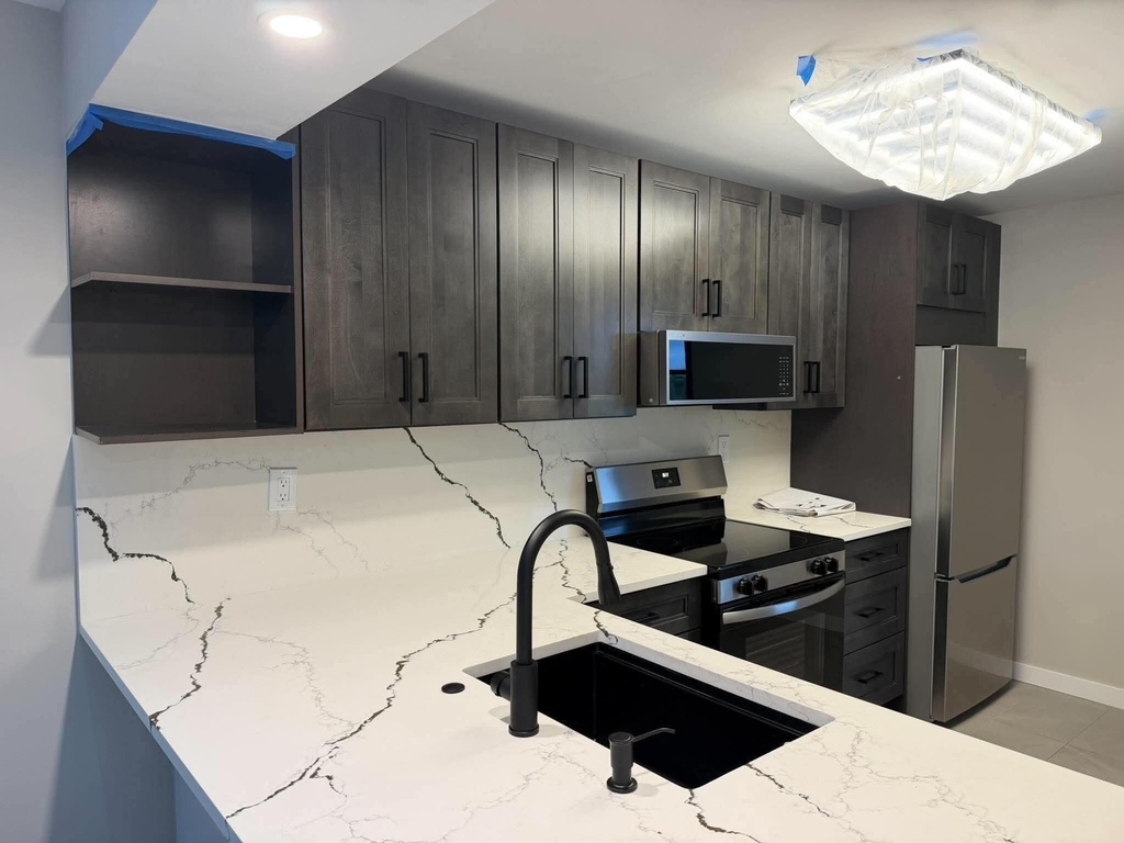 6 Royal Palm Way - Photo 11