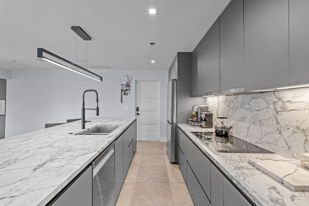 10140 Nw 37th Street - Photo 16