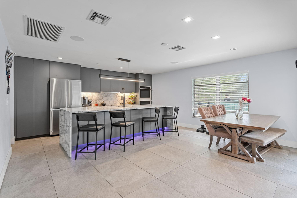 10140 Nw 37th Street - Photo 18