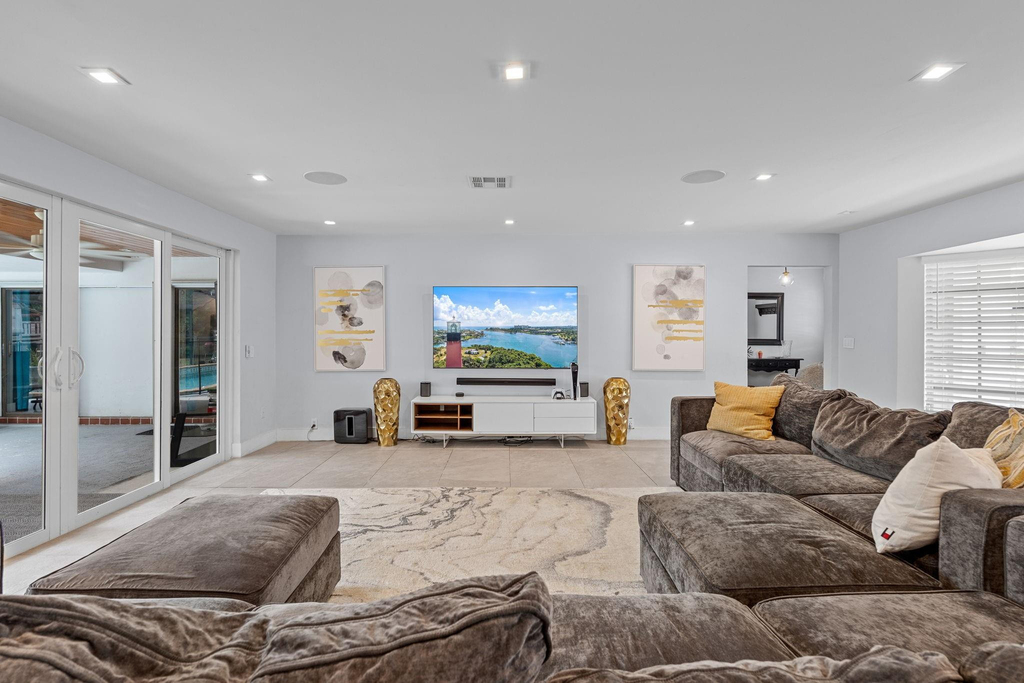 10140 Nw 37th Street - Photo 10