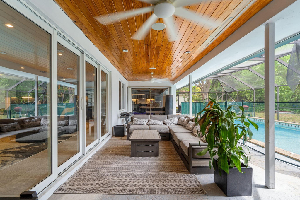 10140 Nw 37th Street - Photo 33