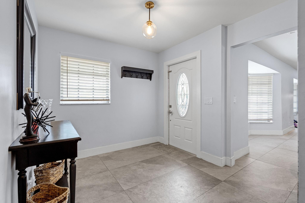 10140 Nw 37th Street - Photo 4