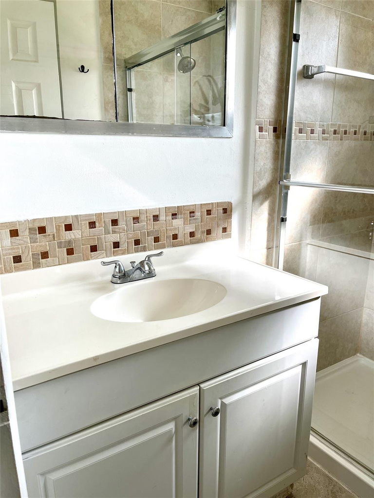 1411 Nw 79th Way - Photo 9