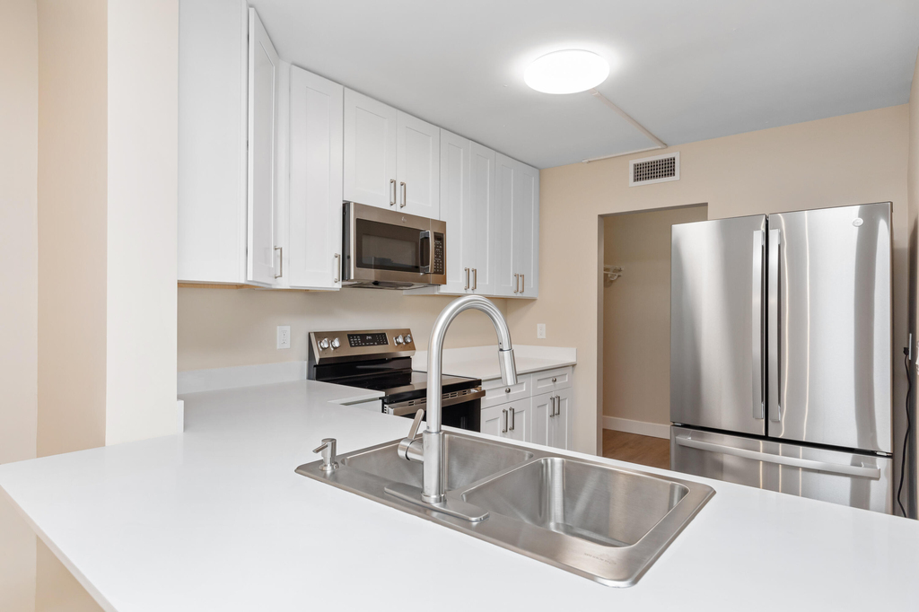 11419 Nw 35th Street - Photo 4