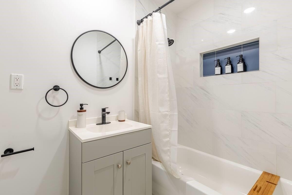 916 Acorn Street - Photo 28