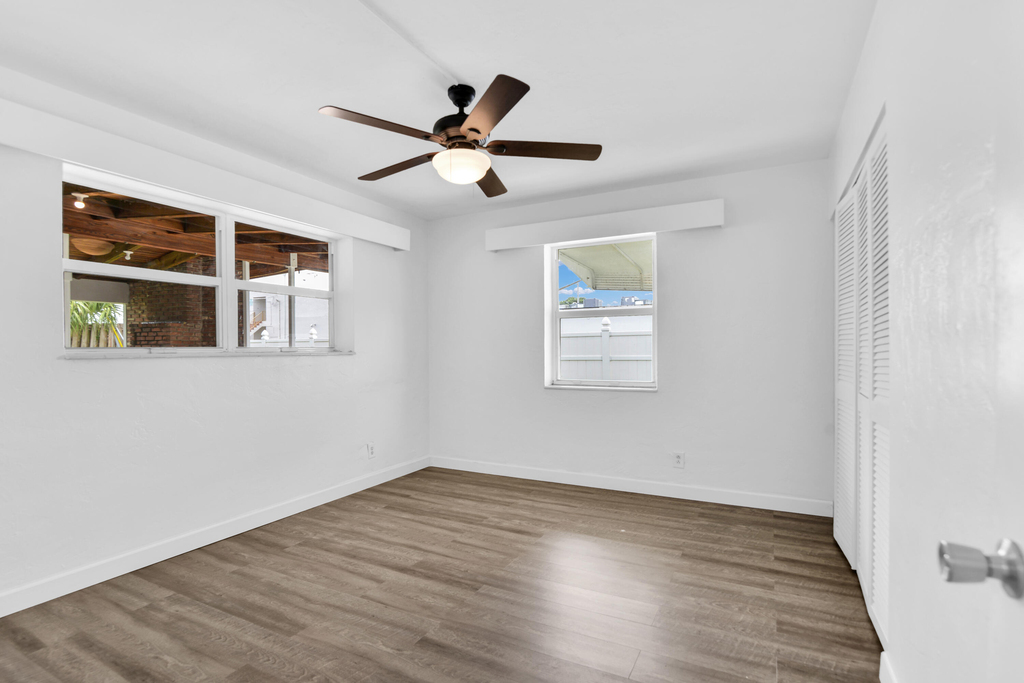 8 Ne 15th Avenue - Photo 15