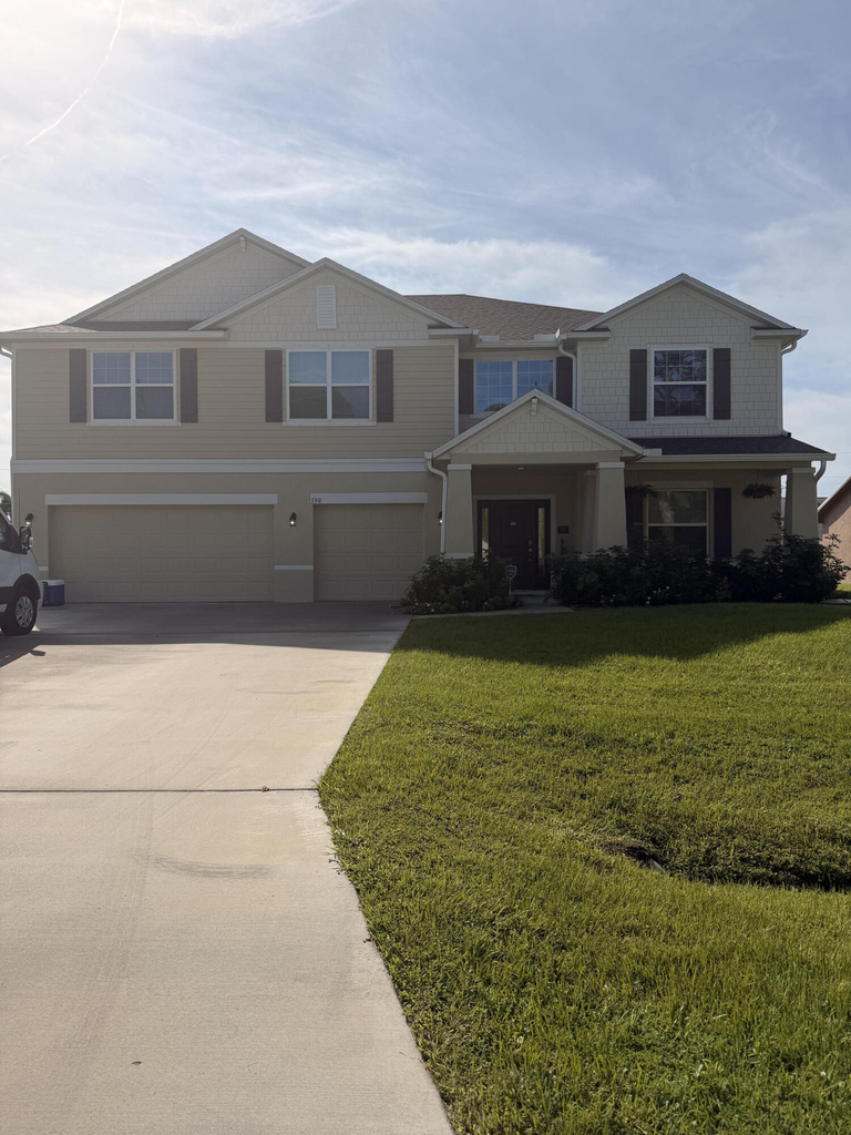 590 Se Faith Terrace - Photo 0