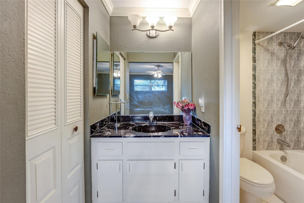 3774 Inverrary Boulevard - Photo 11